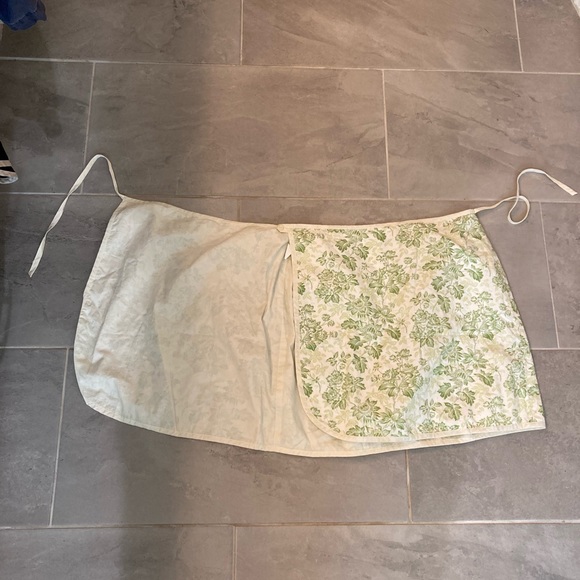 J. Crew green cotton floral mini wrap skirt size 8 - Picture 3 of 5